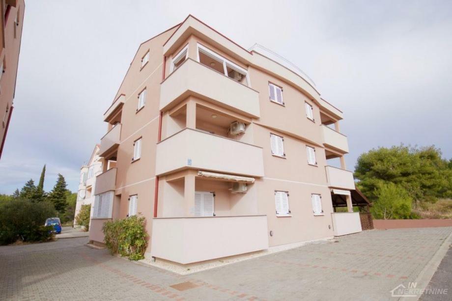 Apartments Dakovic Pakoštane Zewnętrze zdjęcie