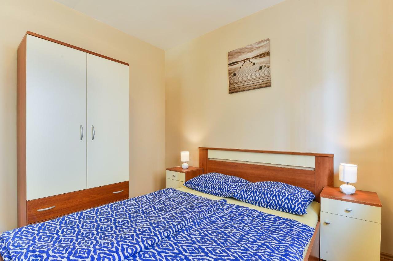 Apartments Dakovic Pakoštane Zewnętrze zdjęcie